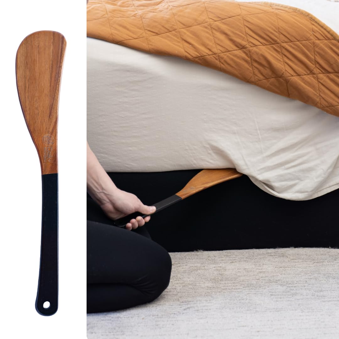 Oak+Windsor Bed Sheet Tucker Tool for Mattress Lifter & Changing Bed Sheets - Elderly Assistance Products - Relieves Back Pain with Sheet Holders - Tucker with Non-Slip Extra Long Handle - 16 Inches