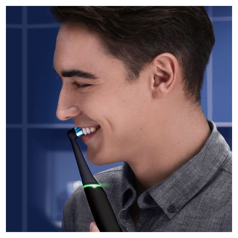 Oral-B iO Series 6 Elektrische Zahnbürste/Electric Toothbrush, 5 Putzmodi für Zahnpflege, Magnet-Technologie, Display & Reiseetui, Geschenk Mann/Frau, Designed by Braun, black lava