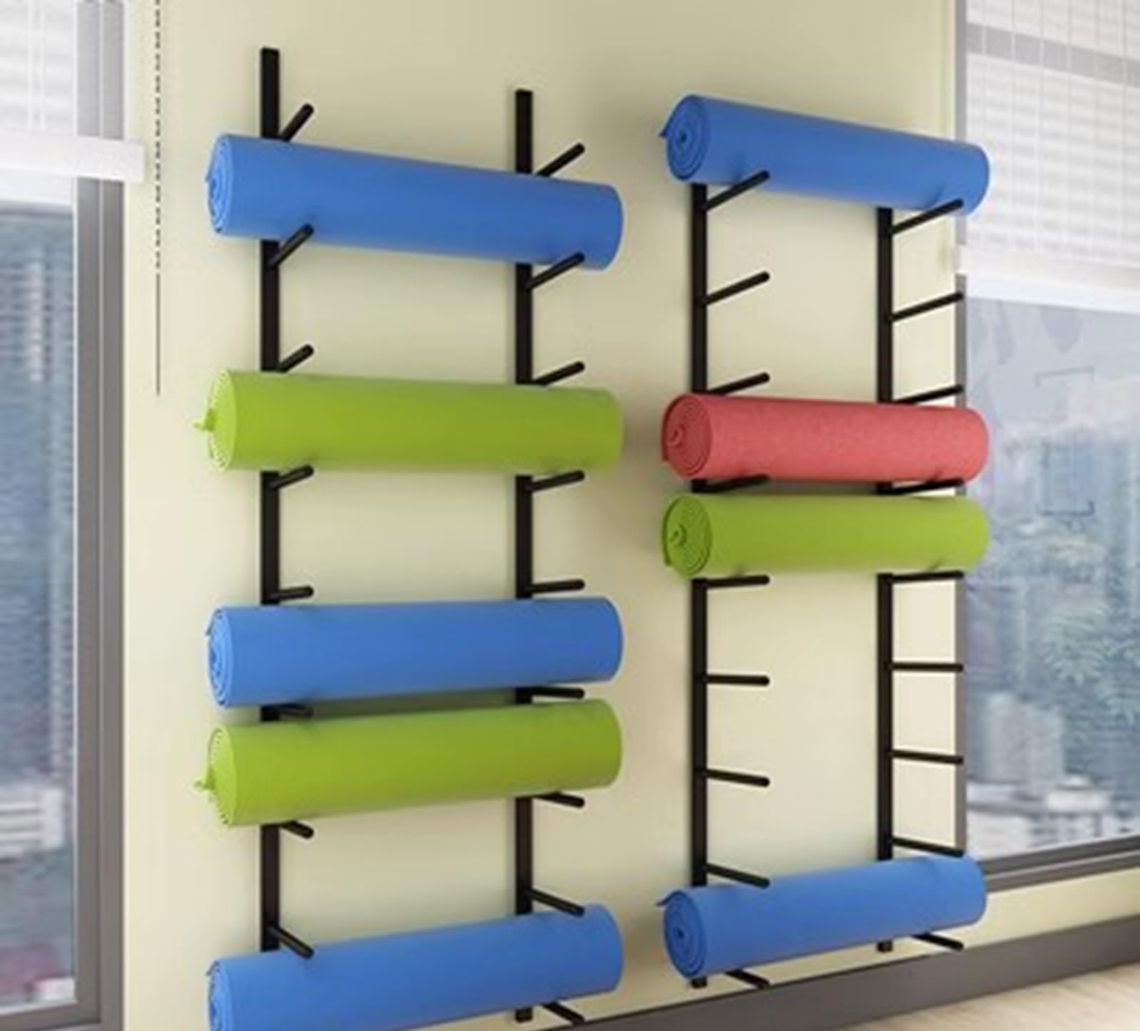 Soporte de Pared para esterillas de Yoga con Ganchos de 12 cm. Ahorra Espacio en gimnasios y Estudios de Yoga. Fácil instalación. Negro, 155 cm.