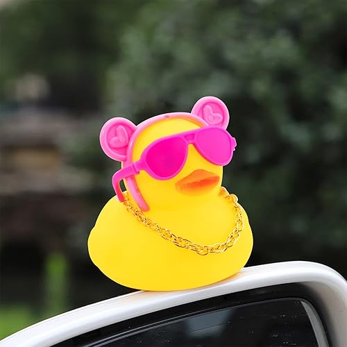 Miniatura 6 de wonuu Adornos de pato de goma para automóvil, decoración de tablero de automóvil con bonita diadema, anillo de natación, collar, lentes de sol,