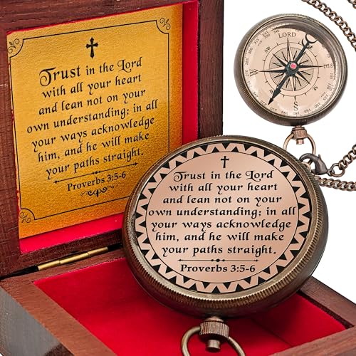 Brújula de bolsillo de latón con grabado Proverbs 3:5-6 miniatura 1