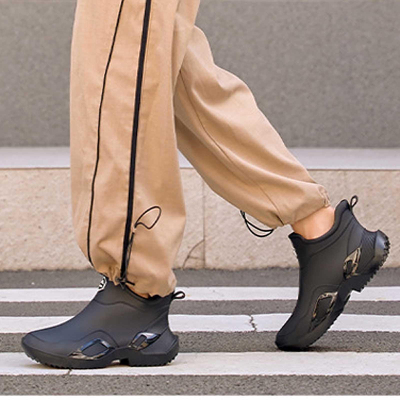 Generico Stivali Pioggia Uomo, Impermeabili Stivali Gomma Comode Calosce Stivaletti Antipioggia Scarpe Rain Boots Antiscivolo Galosce Unisex Scarponcini Stivaletto da Lavoro Pesca Giardinaggio