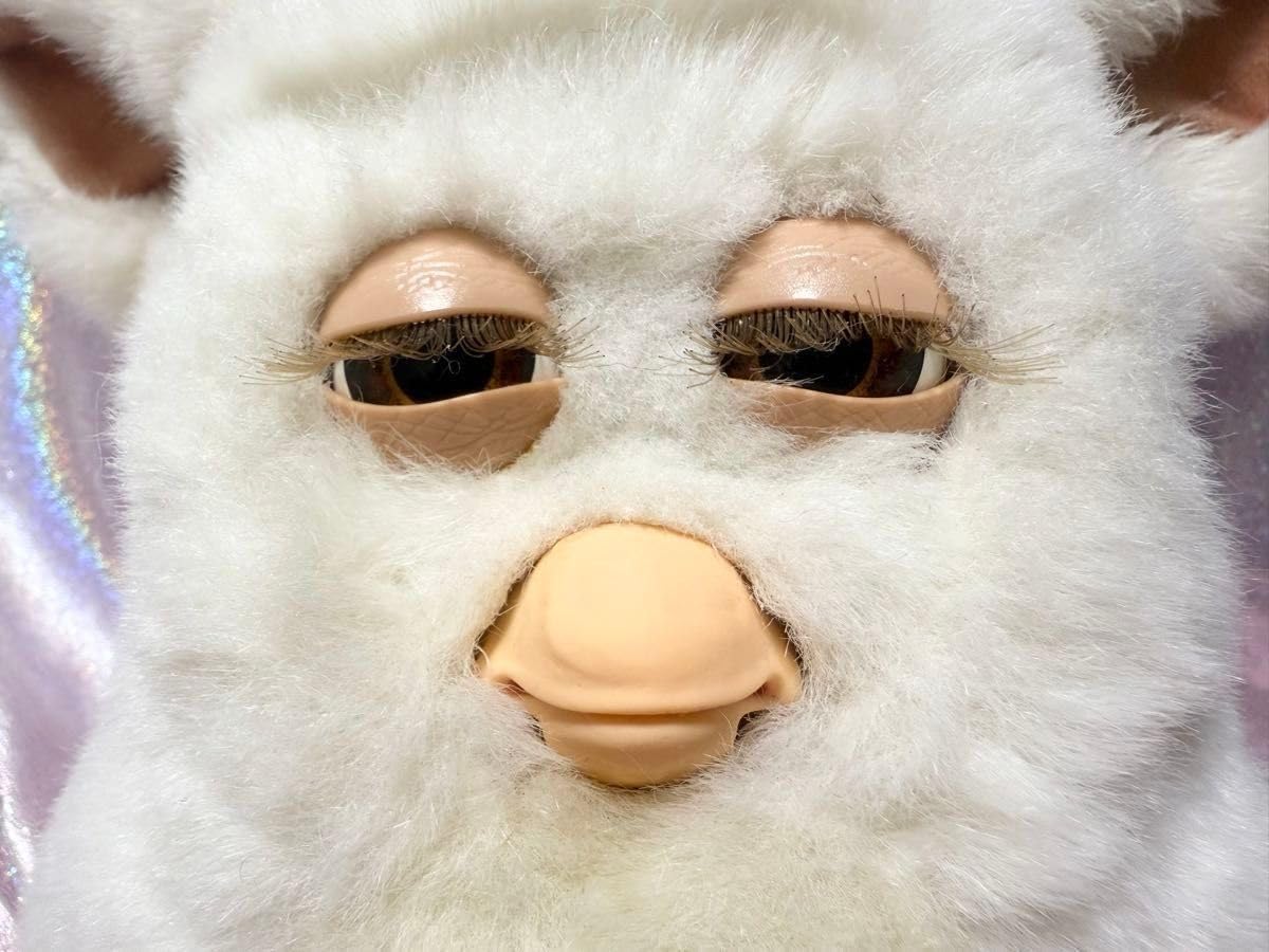 Amazon.co.jp: トミーダイレクト 不思議なおしゃべりペット Furby