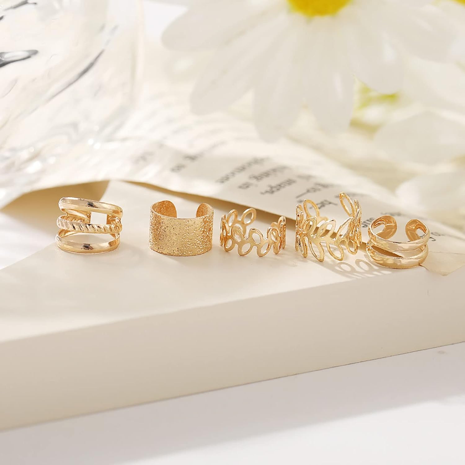 Bohemia Leaf Hoop Ear Cuff Earring Gold Huggie Hoop Earrings Multi Line Ear Wrap Earring Circle Ear Clip Earring Non Pierced Earrings Jewelry for Women 5 Pcs