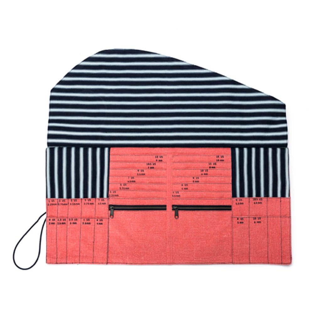 Della Q Needle Case, Coral, 25x15cm