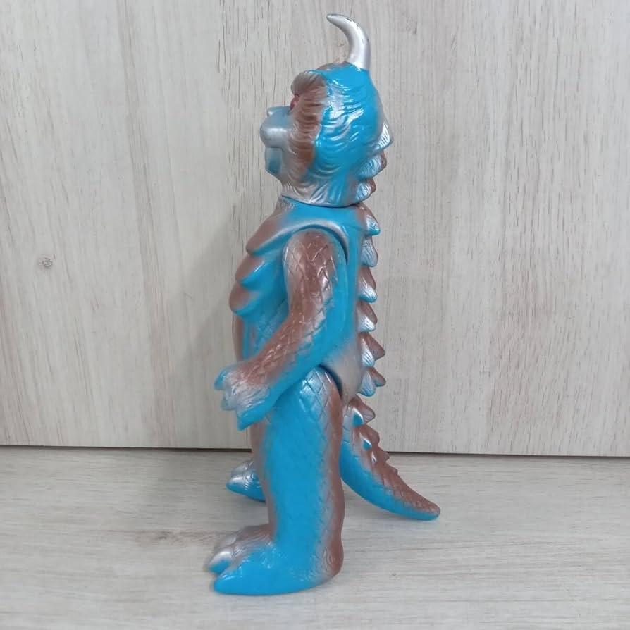 Amazon.co.jp: ブルマァク ゴメス ブルー/ブラウン ソフビ 円谷