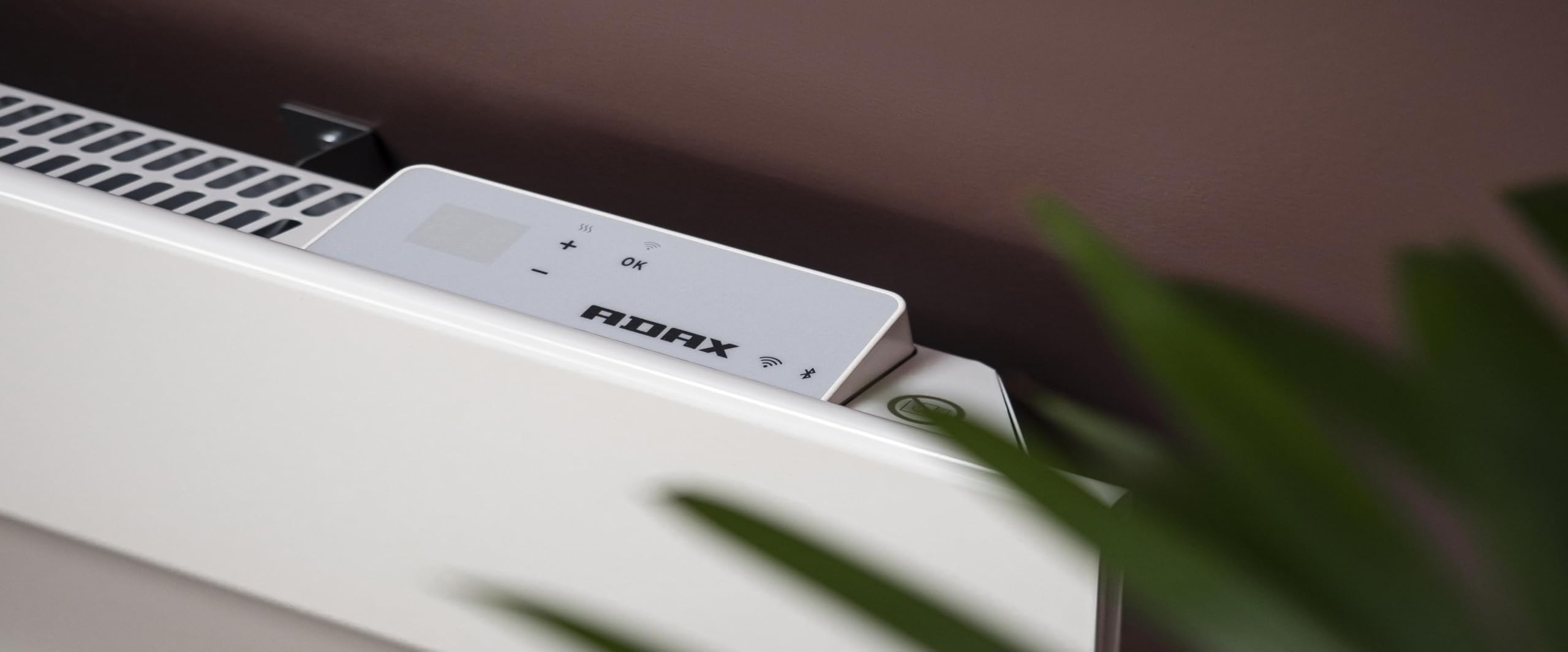 Adax Neo L - Convettore da parete Wifi con Termostato | Controllo smartphone | Termosifone Elettrico | Stufetta Elettrica Basso Consumo | Altezza 210 mm | Stufa Elettrica 1000W | KWT Bianco | IP24C