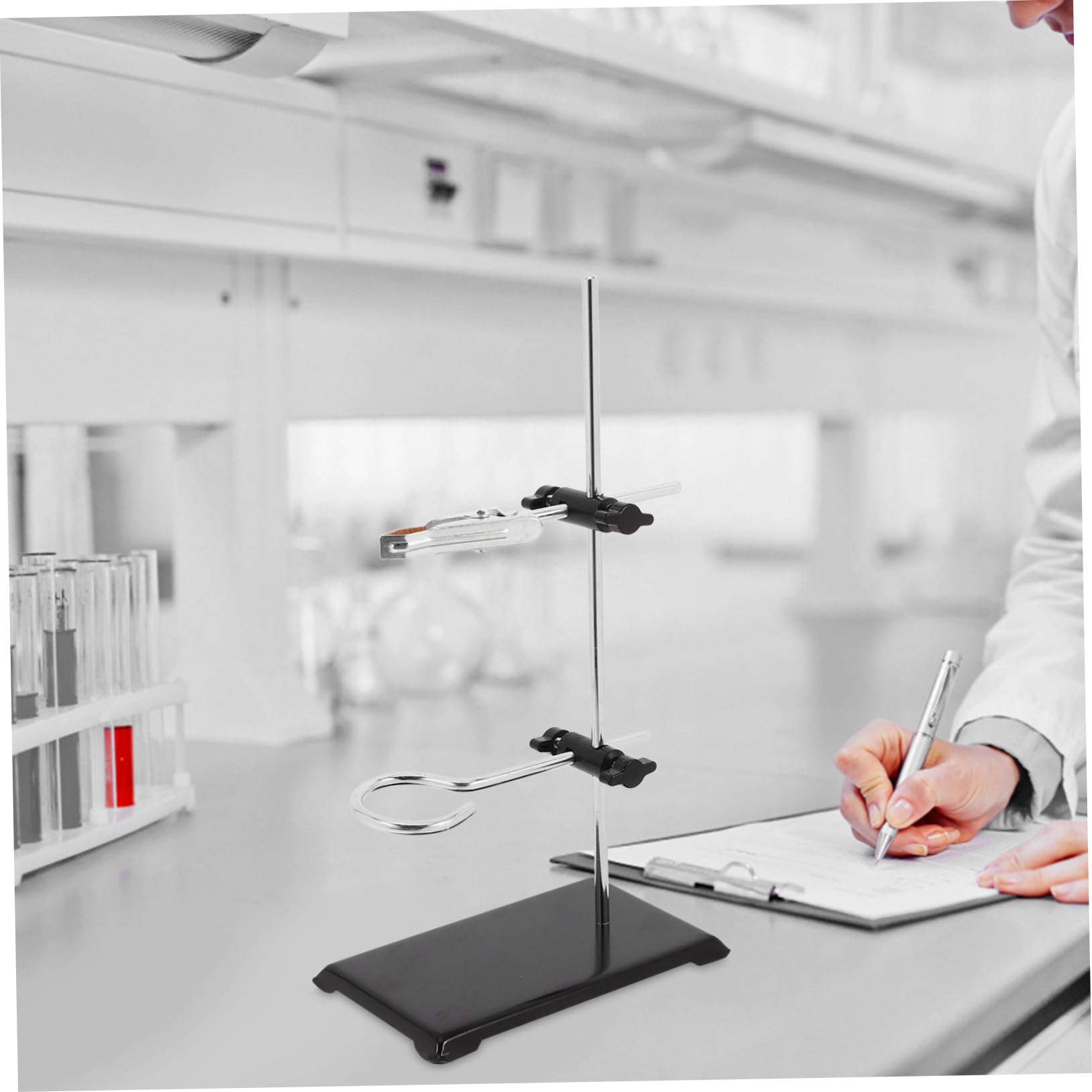 Ciieeo Laborstativ und Einfachem Aufbau Schwarzer Laborständer aus Eisen mit Sicherer Kolbenklemme für Chemische Labore und Experimentelle Aufbauten