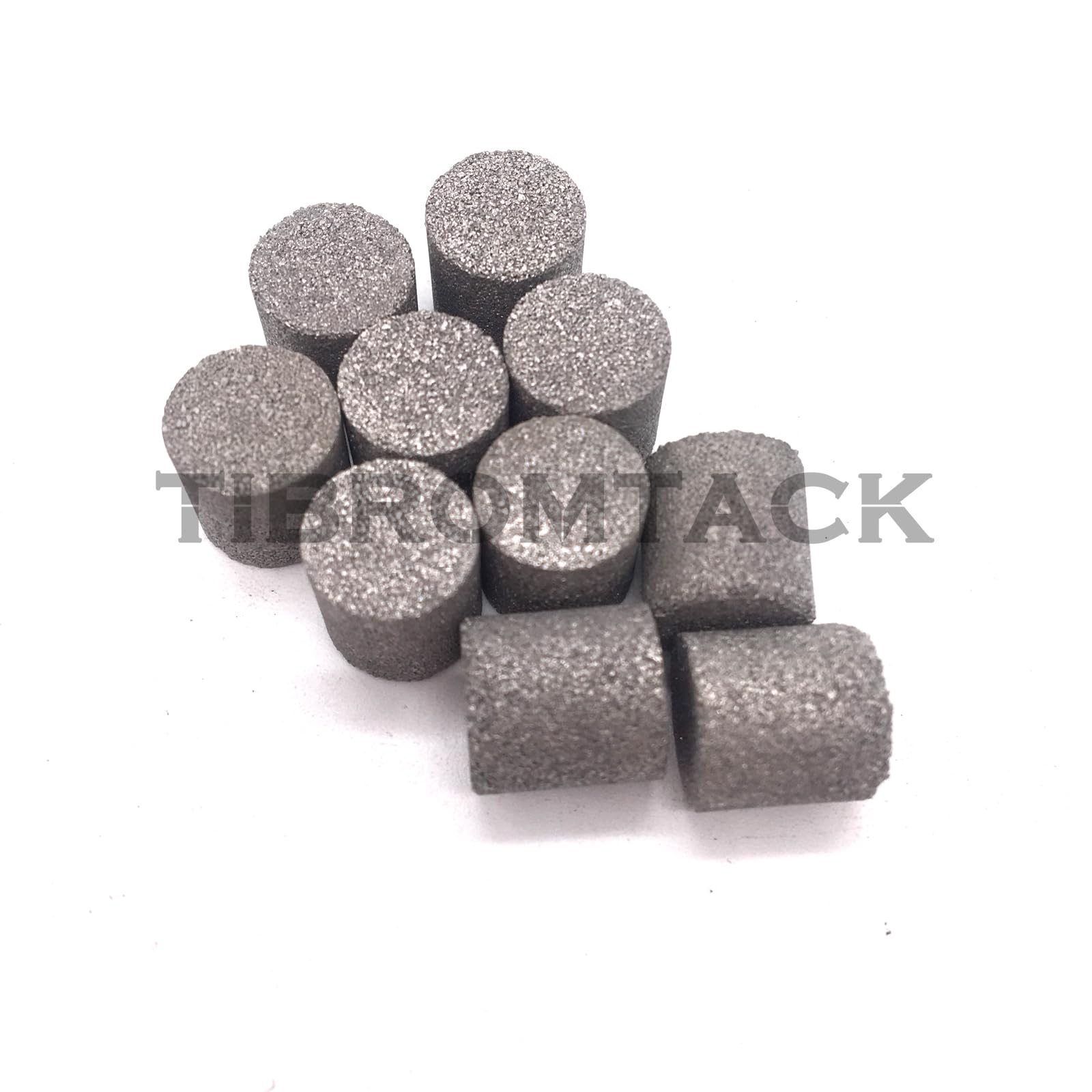 Wysokiej jakości spiekany blok filtracyjny z proszku tytanowego – 10 mm x 10 mm, niestandardowa mikronowa porowata metalowa kolumna filtracyjna