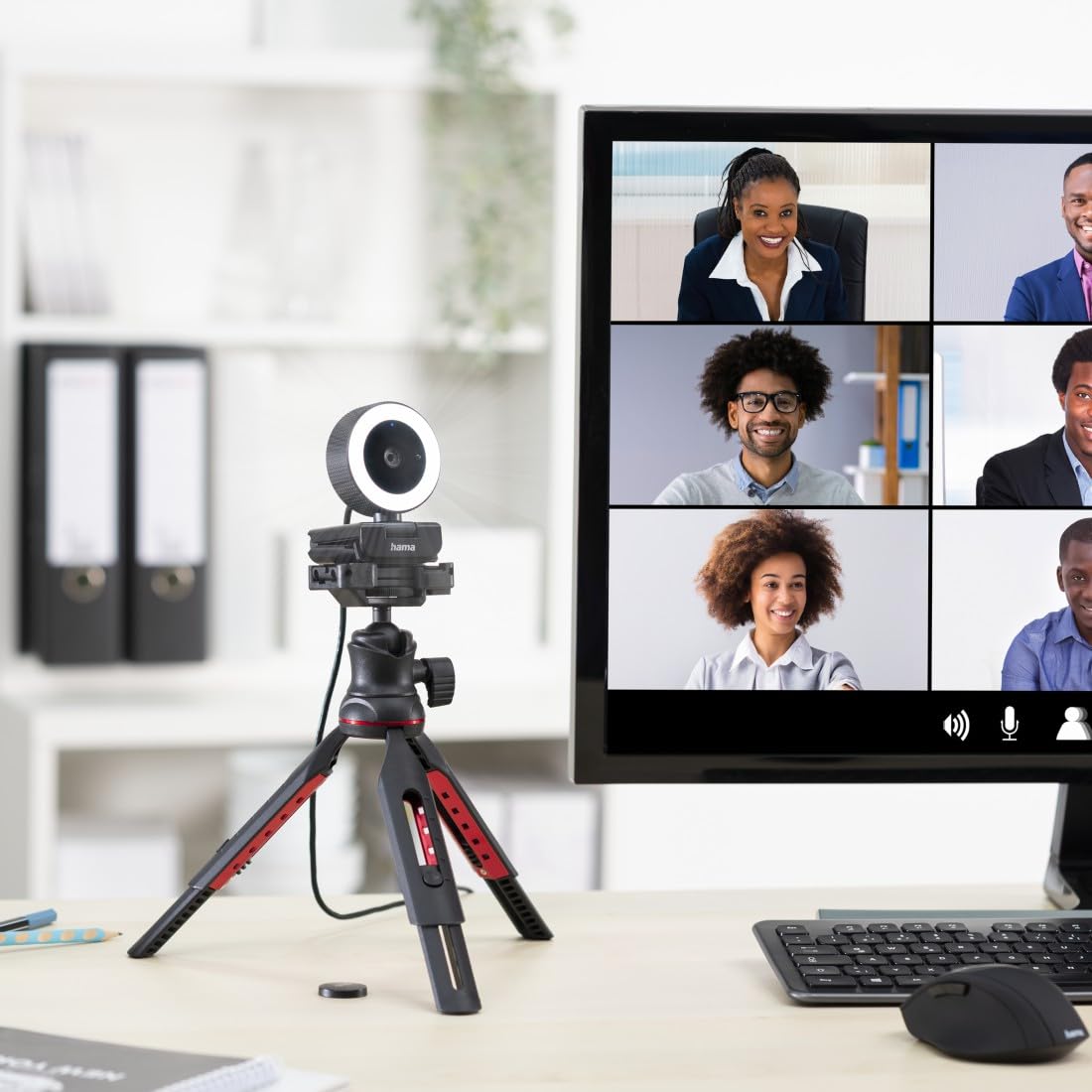 Hama C-850 Pro Webcam PC - Qualité Vidéo QHD 2K 1440p, Microphone Intégré, Cache Lentille, Filetage 1/4, Auto Focus, USB C - Convient pour Les Appels Vidéos et Le Streaming - Noir