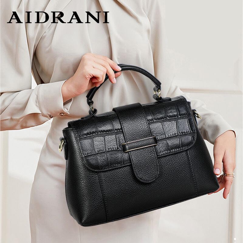 Fashionable women's one shoulder crossbody bag, surface printed with flowers, made of cowhide material, (Black)2