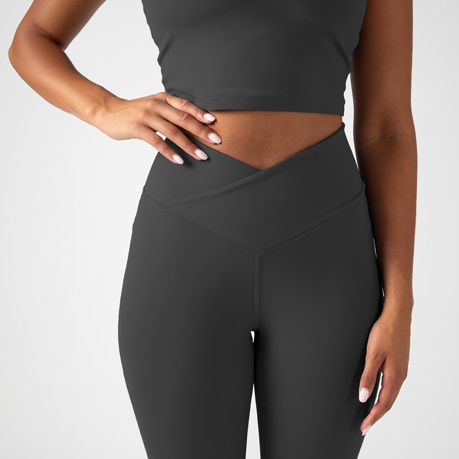 YITTY Active Women's Ultraluxe Crossover High-Waist Legging, Athleisure, 4-Way-Stretch, Onyx, XXL/1X, 7/8 Length - Image 4