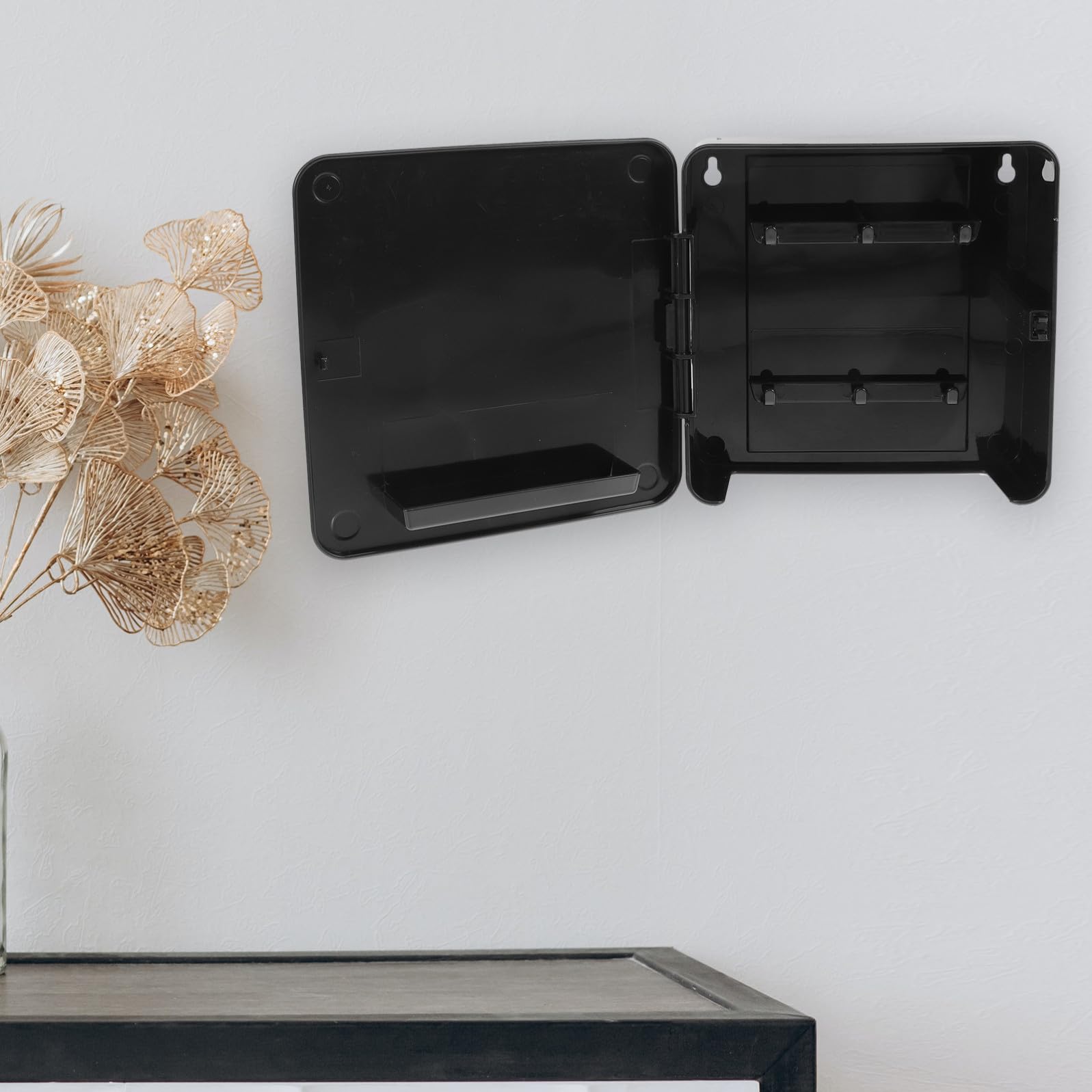 Hemobllo Portachiavi da Parete Moderno Design Semplice ed Elegante in Plastica Nera Funzione Magnetica e Portalettere per Ufficio e Casa