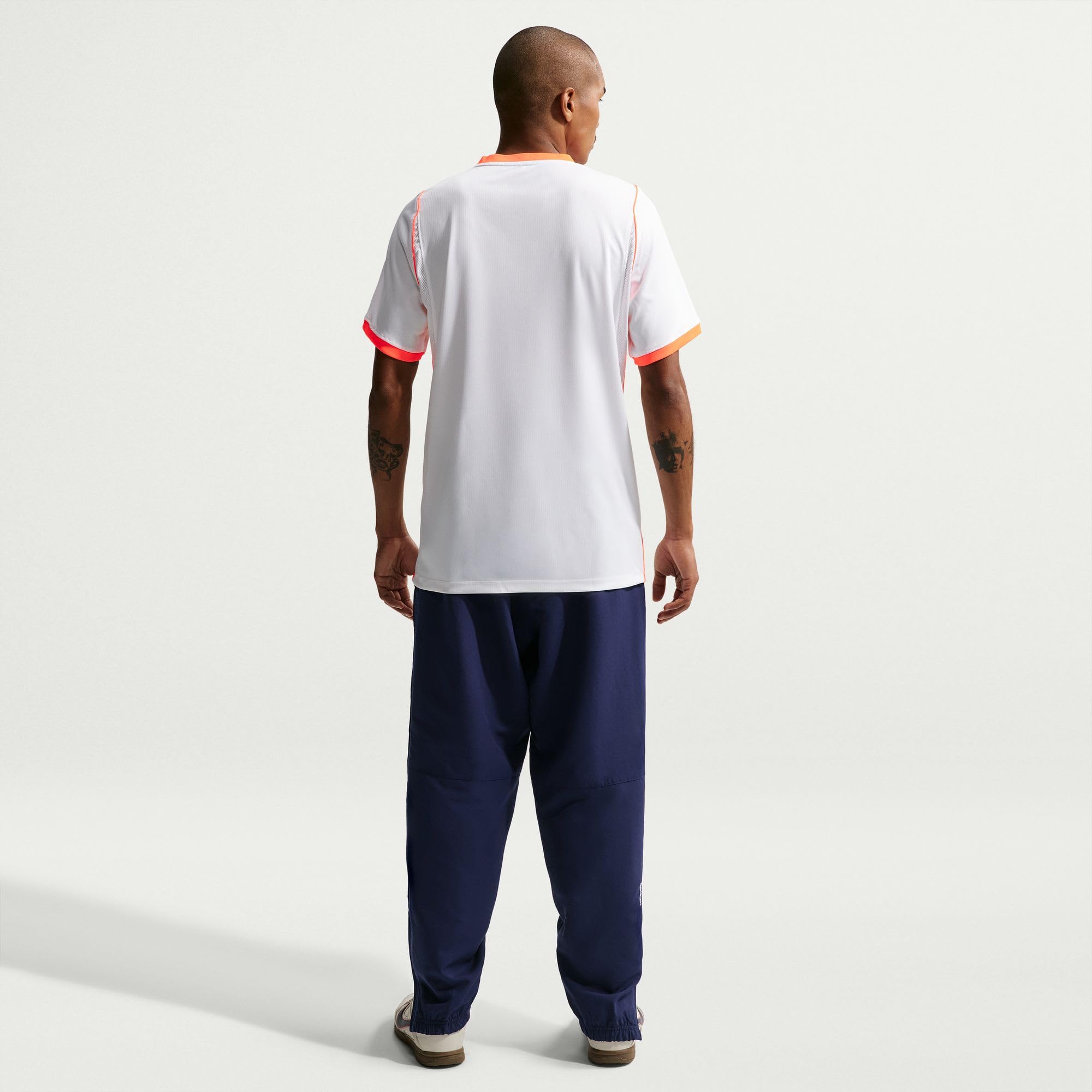 Nike Pays-Bas 2026 Stadium Extérieur Maillot de Foot Replica Nike Dri-fit pour Homme Réplique du Maillot de Football Homme (Lot de 1)