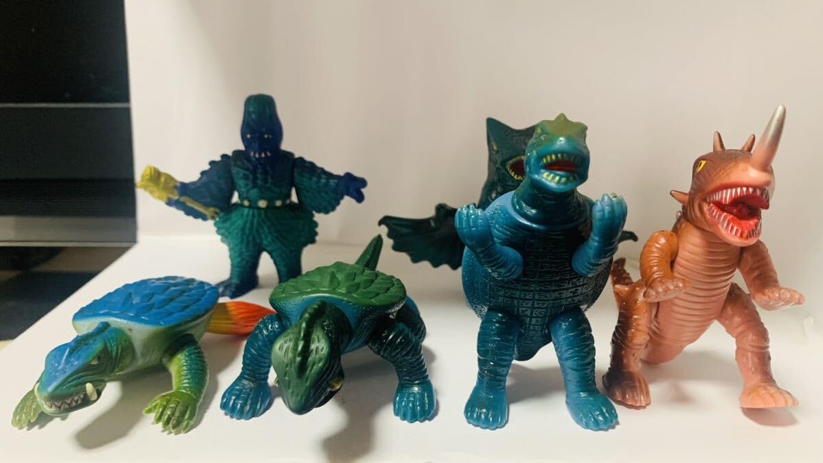 Amazon.co.jp: 当時モノ ガメラ 系ミニソフビ 6体セット ガメラ3体