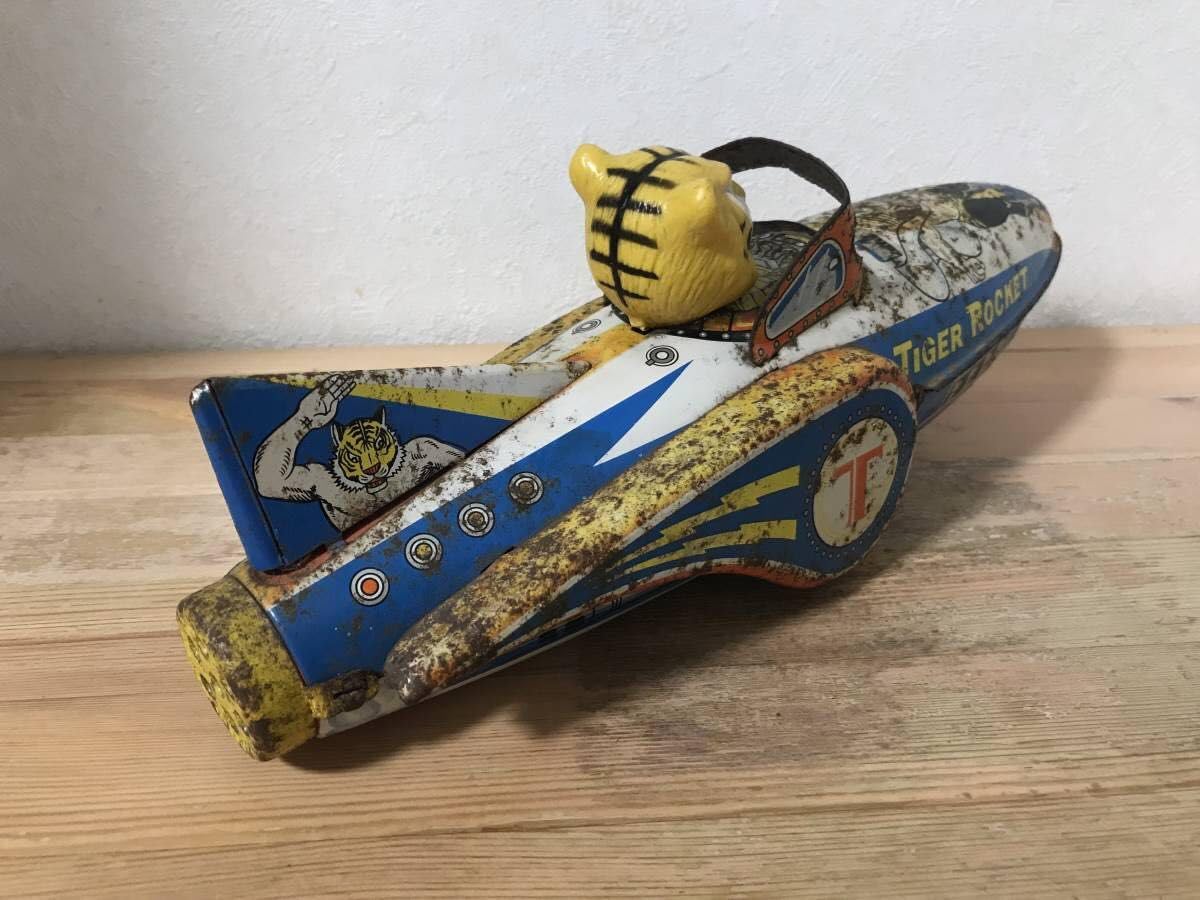 Amazon.co.jp: タイガーマスクブリキロケット33cm、TIGER ROCKET