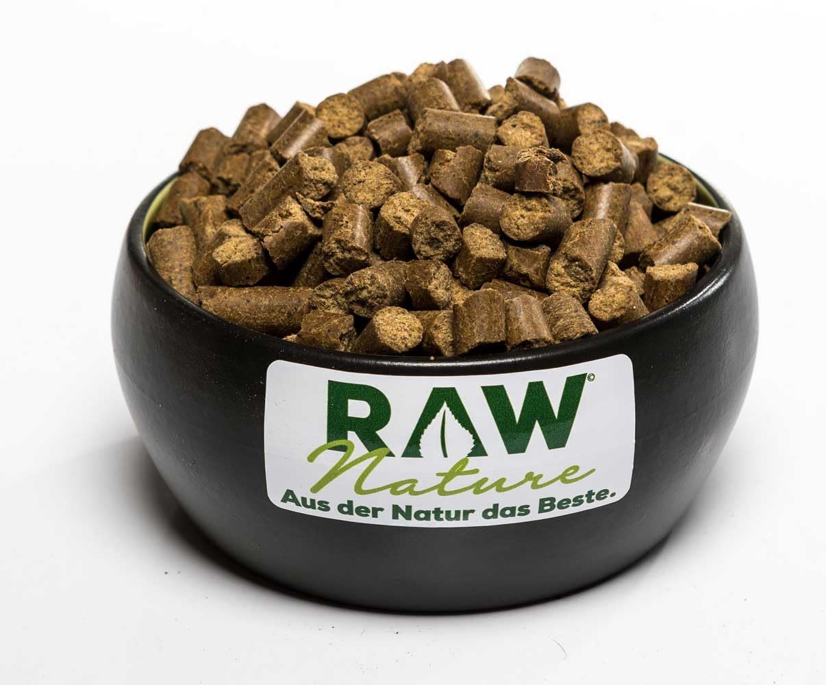 RAW Nature Trockenfutter JUNIOR mit Huhn 12kg, kaltgepresstes Hundefutter, Getreidefrei, 100% Muskelfleisch, hoher Fleischanteil, ohne künstliche Zusätze, für alle Rassen und Sensible Hunde geeignet