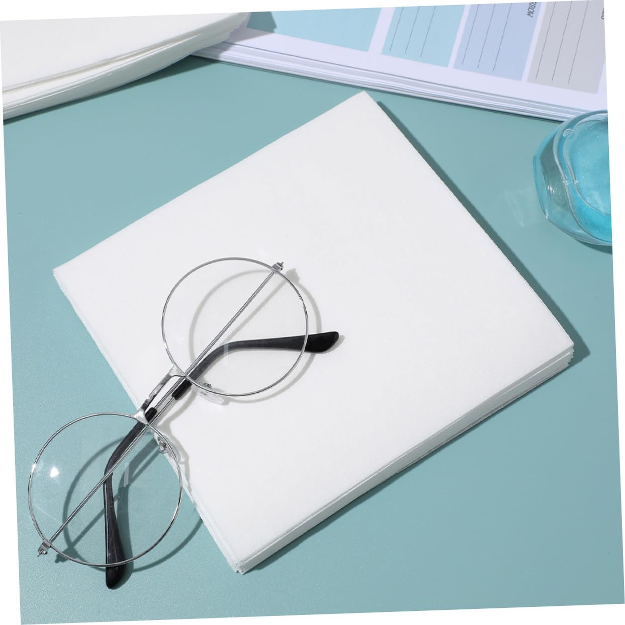 1200 Pièces Lingettes pour Lentilles Lunettes et Écrans Électroniques Nettoyage Antistatique Portable pour Appareils Photo Téléphones et Claviers