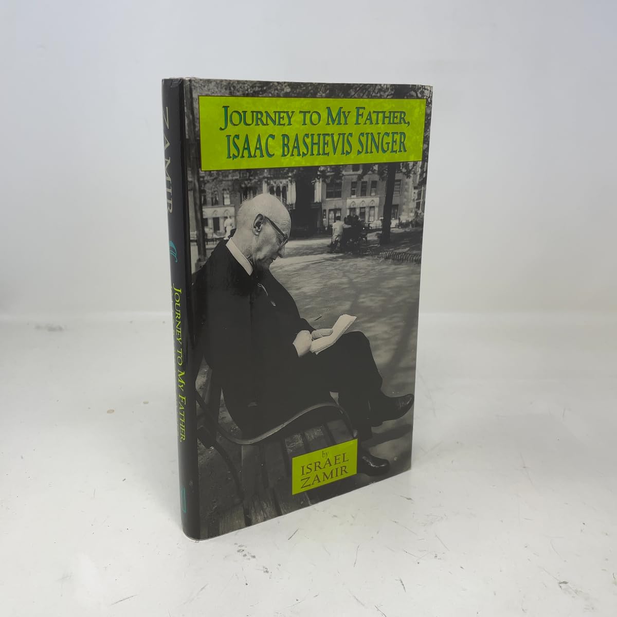 Buy Journey To My Father, Isaac Bashevis Singer — BookShops.in