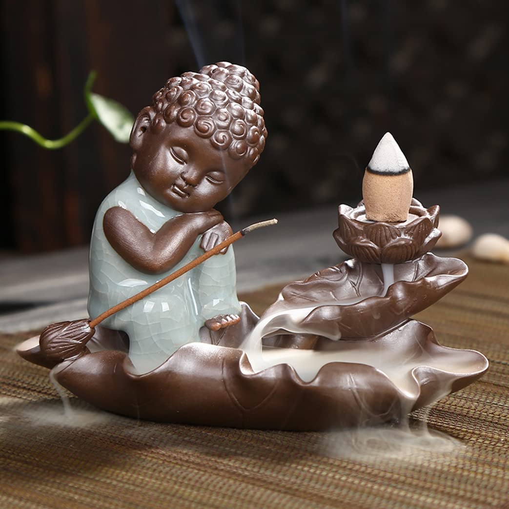 Brûleur d'encens de santal pour créer une ambiance zen durant la méditation