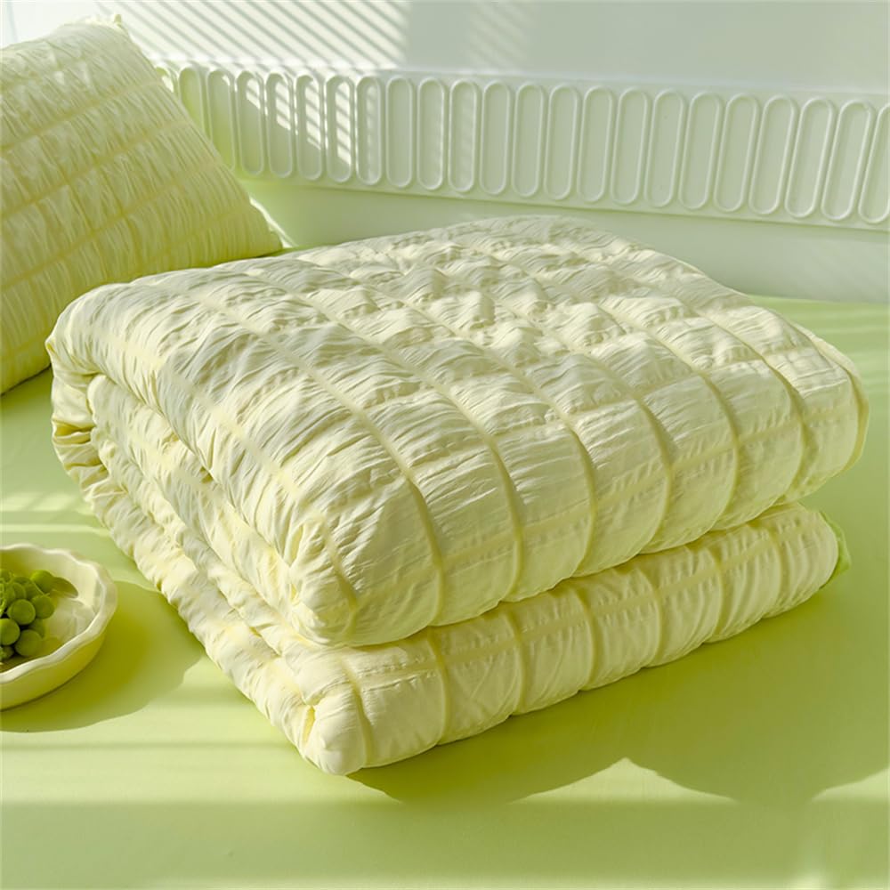 Mateju Quilted Bedspread Throw, Solid color seersucker Single Double King Bedspreads Quilt Coverlets Summer Lightweight Reversible Coverlet for Bedroom Decor (Yellow-green,150 * 200cm)