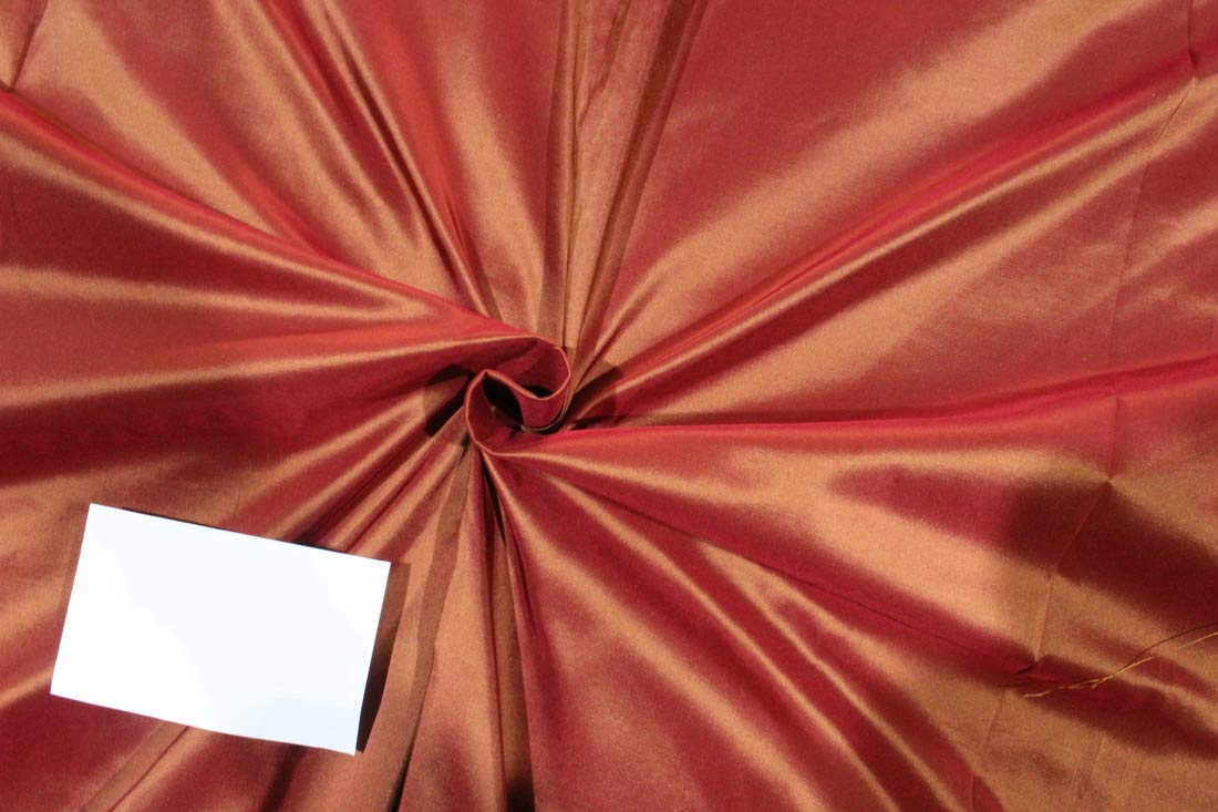 Taffetas de soie irisé doré pour des créations poétiques et douces