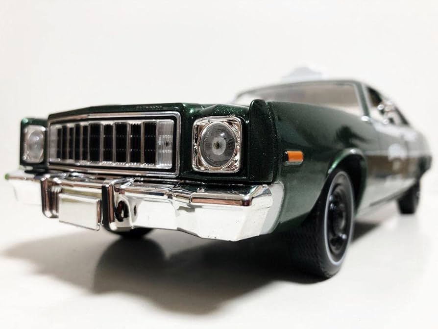 GL/'76 Plymouthプリムス Furyフューリー  1/18 GL'76 Plymouth Plymouth Fury 1/18 : Amazon.ca: Toys & Games