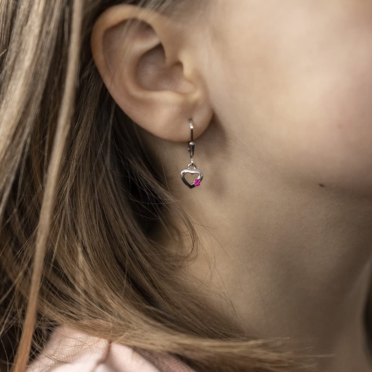 MATERIA by Matthias Wagner Orecchini da bambina a forma di cuore, in argento 925, con zirconi
