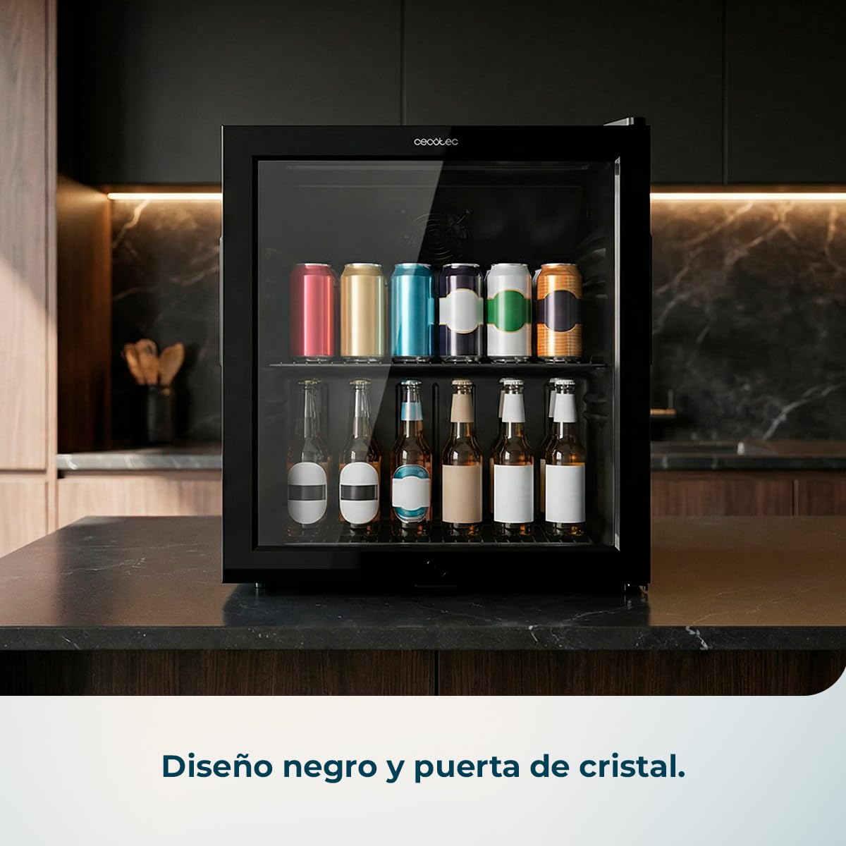 Cecotec Mini Frigorífico con Puerta de Cristal Bolero CoolMarket BC 72 Black, 72 Litros de Capacidad, 44,5 cm de Ancho, 67,8 de Alto, Iluminación LED interior, Temperatura 0ºC a 10ºC