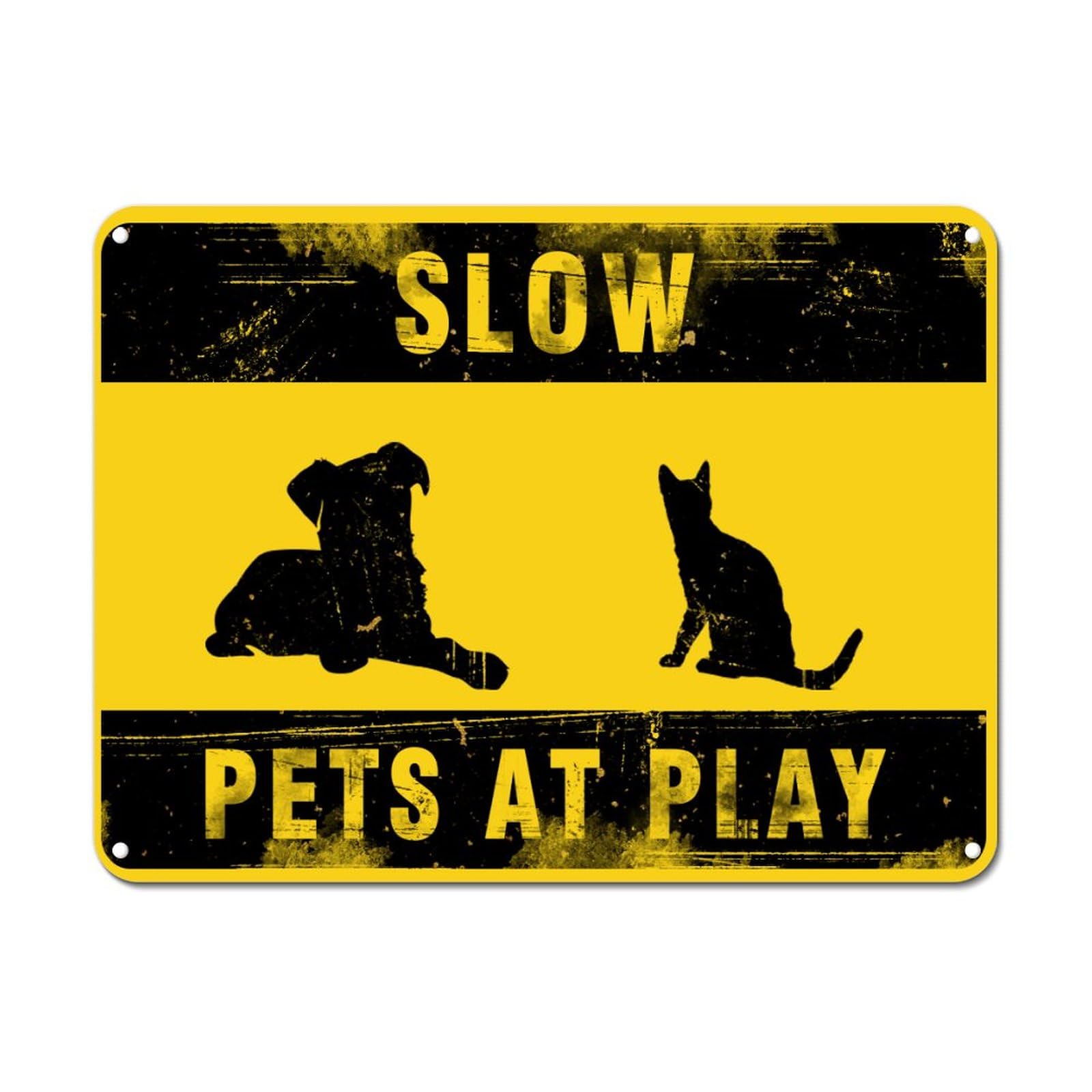 ENEDNATE Slow Pets at Play Vintage Warning Metal Sign 12x16 Inch Modern Waterproof Caution Notice Aluminum Tin Signs for Indoor & Outdoor Road Community Street Park Decoration Wall Art