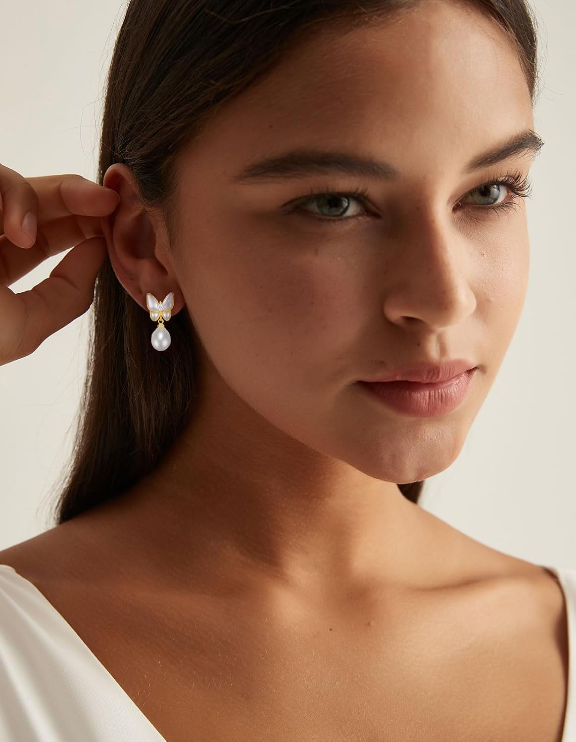 YAMI Butterfly Gold Earrings 925 Sterling Silver Hypoallergenic Women's Butterfly Pearl Earrings Freshwater Cultured Pearls Drop Pearl Dangle Earrings Jewelry Gifts for Women - Image 3