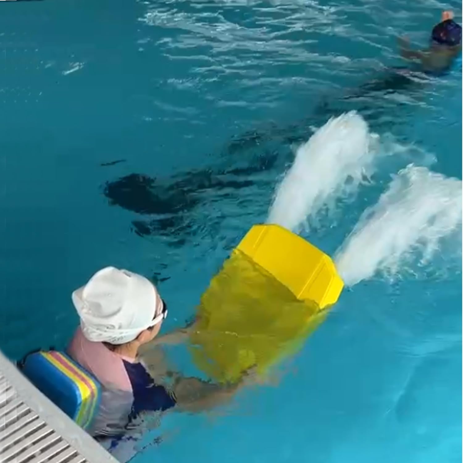 Konzon Electric Water Sports Scooter - floating kickboard powered for adults and children 8 61W0tBXjm8L. AC SL1500