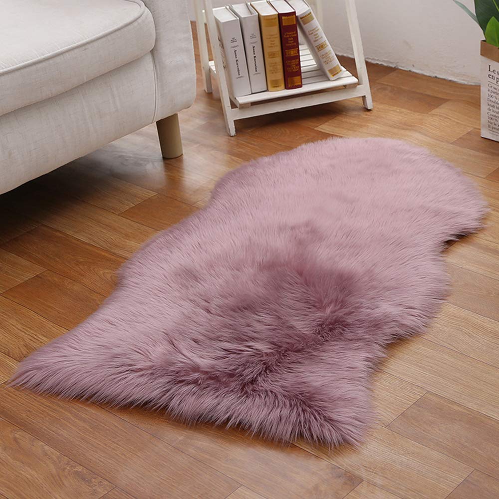 GueTTO Fluffy Faux Sheepskin Area Rug, Super Soft Fluffy Bedroom Rug Faux Sheepskin Fur Rug, Fluffy Rug, Super Soft Fur Carpet Floor Mat for Home Living Room Sofa Floor Bedroom,W,40x60cm