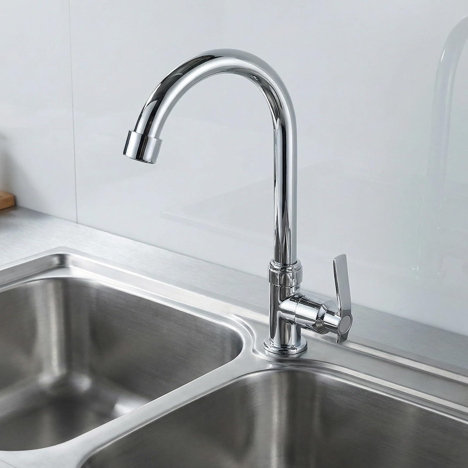 Rubinetto monocomando per acqua fredda per lavello da cucina, miscelatore in acciaio per lavabo a risparmio idrico, rubinetto a foro singolo di facile installazione per lavanderia, camper, giardino