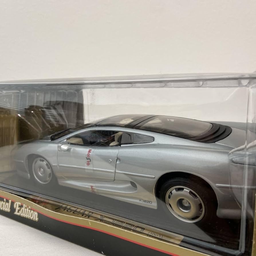 Amazon | 1/18 Jaguar XJ220 Silver マイスト ジャガー ミニカー