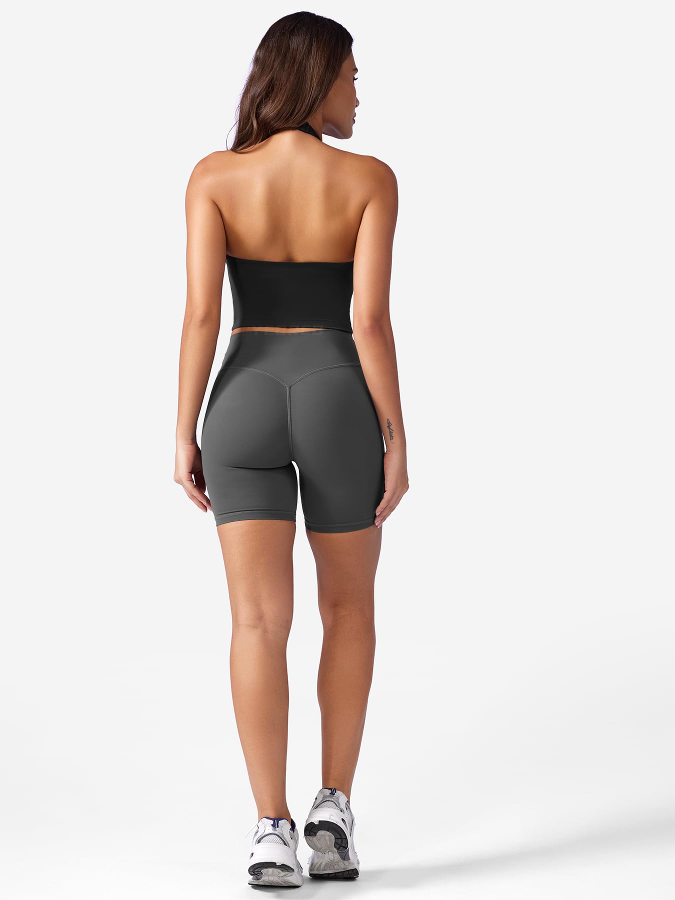 YEOREO Women's Halter Crop Top V Neck Workout Going Out Tank Top Hazel Padded Sleeveless Backless Trendy Summer Camisole — view 4