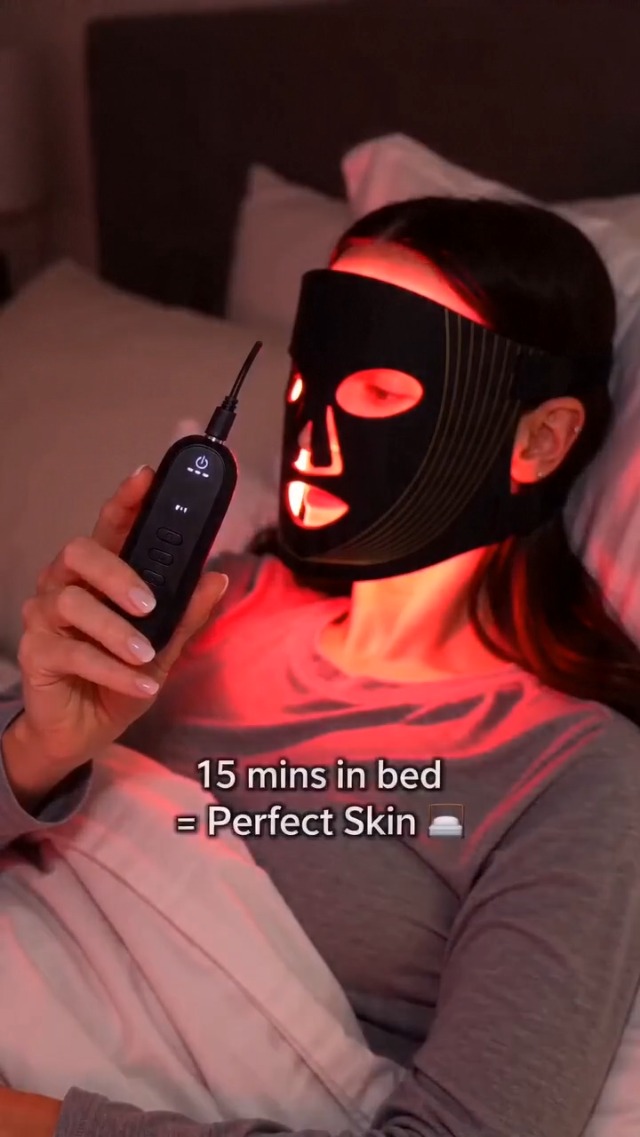 Amazon.com : Hsaiiae FSA Eligible LED Light Therapy mask : Beauty