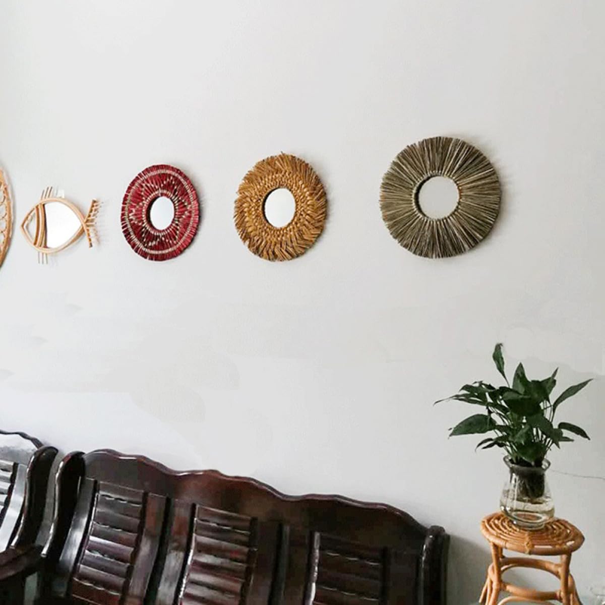 Alasum Wandspiegel mit Handgefertigtem Fransen Design Gewebter Runder Kaffeefarbe Nordischer Stil Dekorativ Luxuriöse Wanddekoration für Badezimmer und Salon