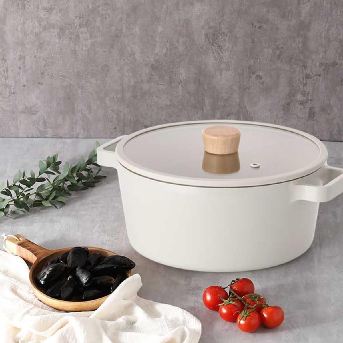 FIKA 5-Piece Nonstick Cookware Pot and Pan Set with Lid, Healthy Cooking Ceramic Coated Skillet with Natural Wood Handle, Induction, Gas Stove Compatible Kitchenware, Everyday Cooking, Made in Korea