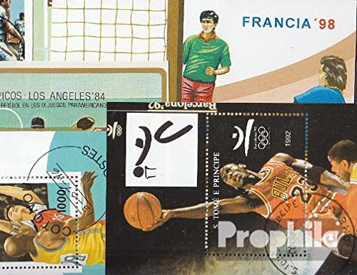 Mostra Il mondo del calcio nei francobolli: dal 19 giugno a Napoli