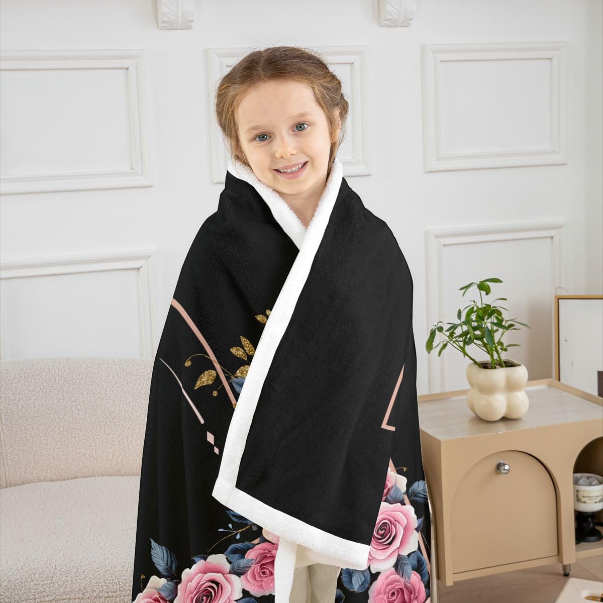 Loussiesd Kwiatowy koc sherpa pluszowy puszysty nadruk litery "Q" polarowy koc narzuta chłopcy dziewczęta kwiaty wzór na łóżko kanapę krzesło salon sypialnia dekoracja podwójna, 152 x 180 cm