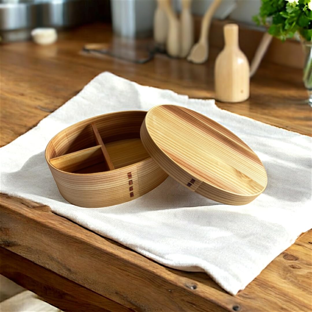 IPPINKA Japanese Magewappa Bento Box - Medium - 600 ml - Dishwasher-safe - Natural Cedar Wooden Lunch Box - Belt Included