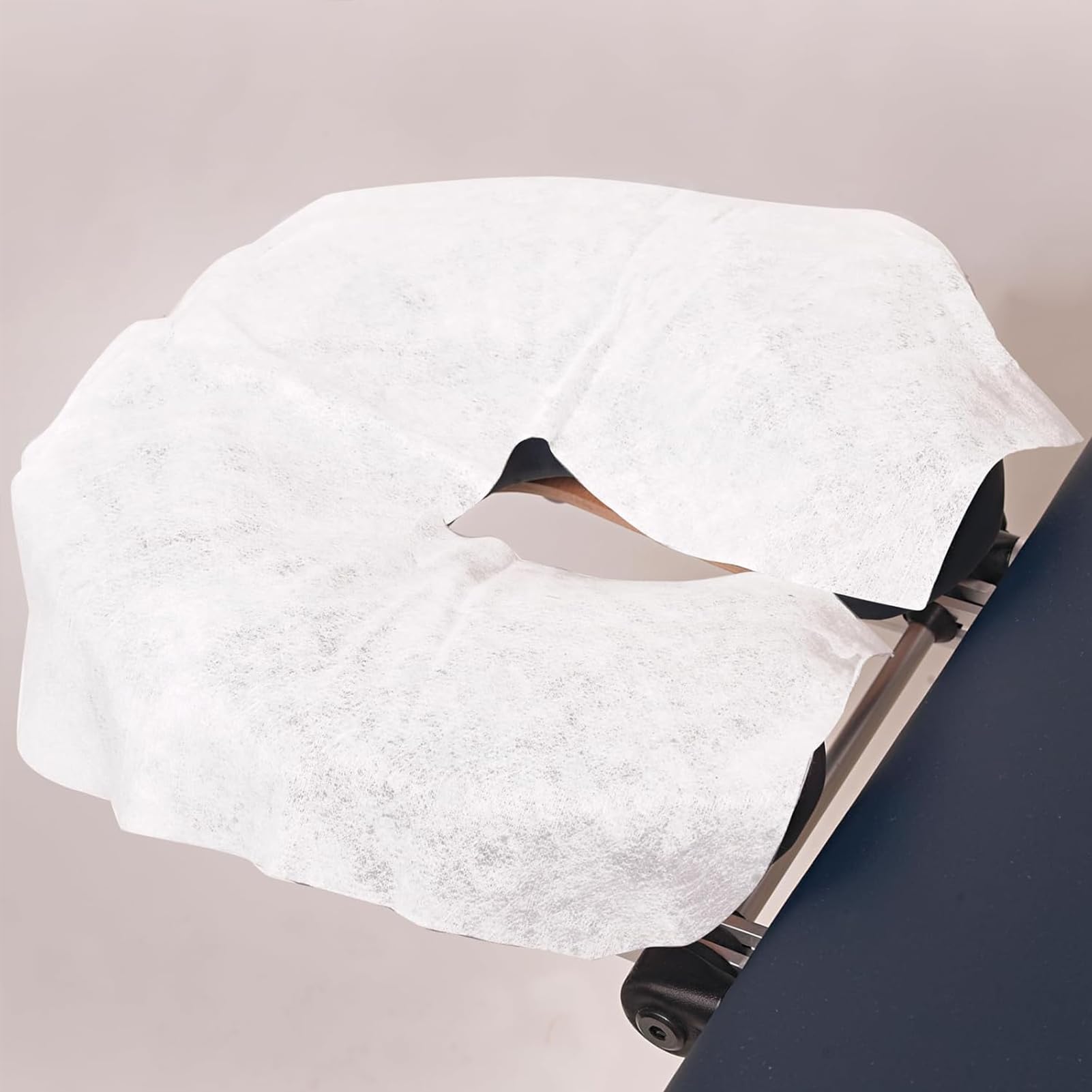500 coperture monouso per culla facciale – Qualità medica SPA – Copri poggiatesta per tavoli massaggianti 15,7 x 11,8 pollici / 40 x 30 cm (bianco)