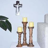 Vista 11 de Juego de tres portavelas de pilar de 6 pulgadas, 12 pulgadas y 6 pulgadas de madera de mango hecho a mano Pulido oscuro