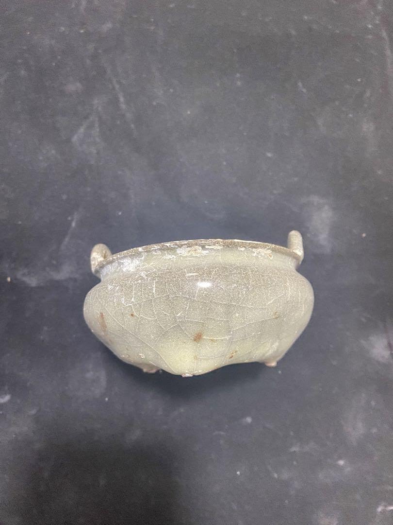 哥窯　古香炉　三足　氷裂紋　(検)香道具 唐物 中国美術 古玩 古美術 哥窯古香炉三足氷裂紋(検)香道具 唐物 中国美術 古玩 古美術