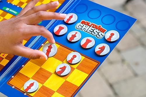 Miniatura 2 de ThinkFun Rompecabezas magnético de viaje de ajedrez solitario, juego de lógica atractivo y juguete STEM para niños y adultos, mejora la resolución