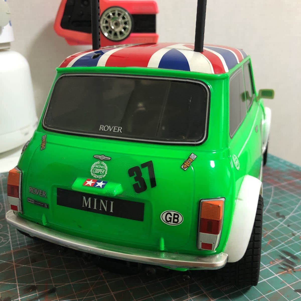 タミヤローバーミニボディです！1/10Mシャーシ! Amazon | タミヤ1/10 ローバーミニクーパー Mシャーシ プロポ