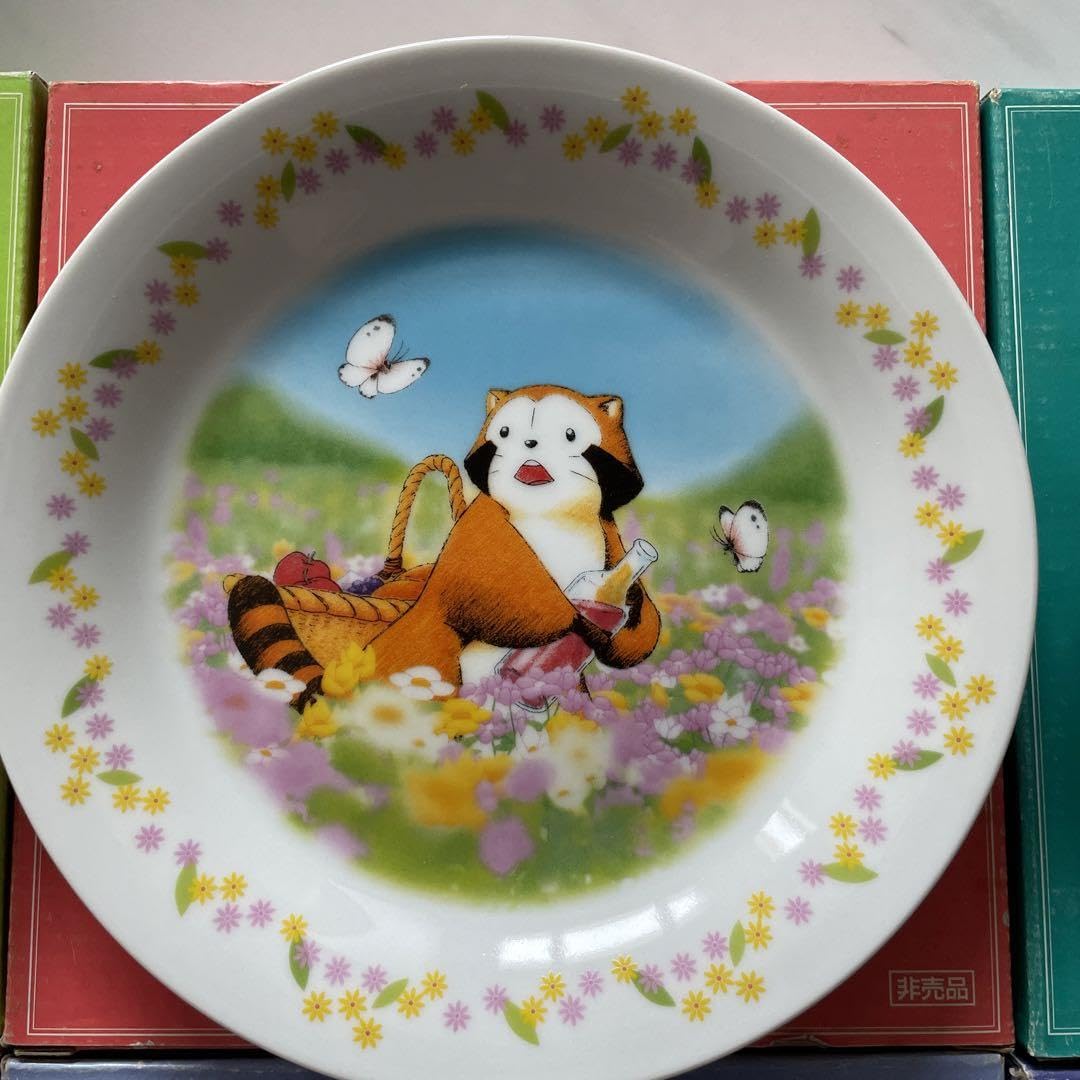 【あらいぐまラスカル】世界名作劇場 お皿 Amazon.co.jp: 世界名作劇場 絵皿 6種類 : ホーム＆キッチン