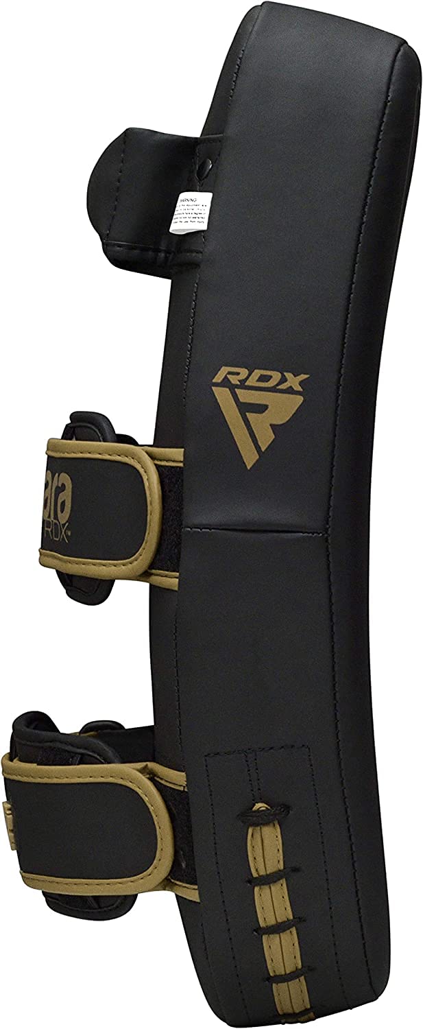 RDX Pao Boxe Thai Incurvé Bouclier de Frappe Kick boxing, MuayThai Poignée Solide, Strike Shield Pad Maya Hide Cuir Pattes d'ours pour MMA Entraînement, Arts Martiaux, Taekwondo, Sports de Combat NOIR