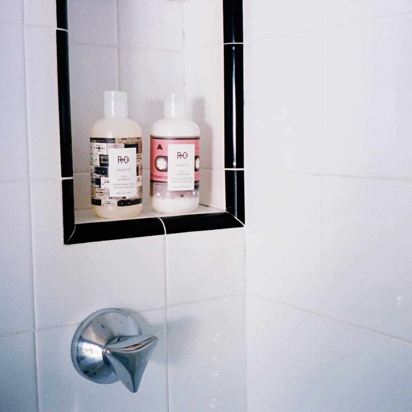 R+Co Cassette Curl Shampoo & Conditioner Set + Superseed Oil Complex | Defines Curls, Tames Frizz & Adds Shine | Vegan + Cruelty-Free | 8.5oz (Pack of 2) - Image 5